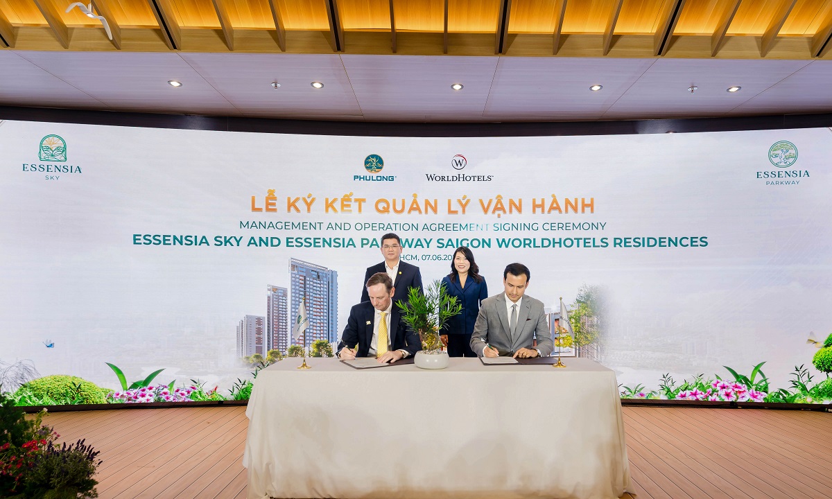 le-ky-ket-World-Hotel-van-hanh-Essensia-Sky-va-Essensia-Parkway