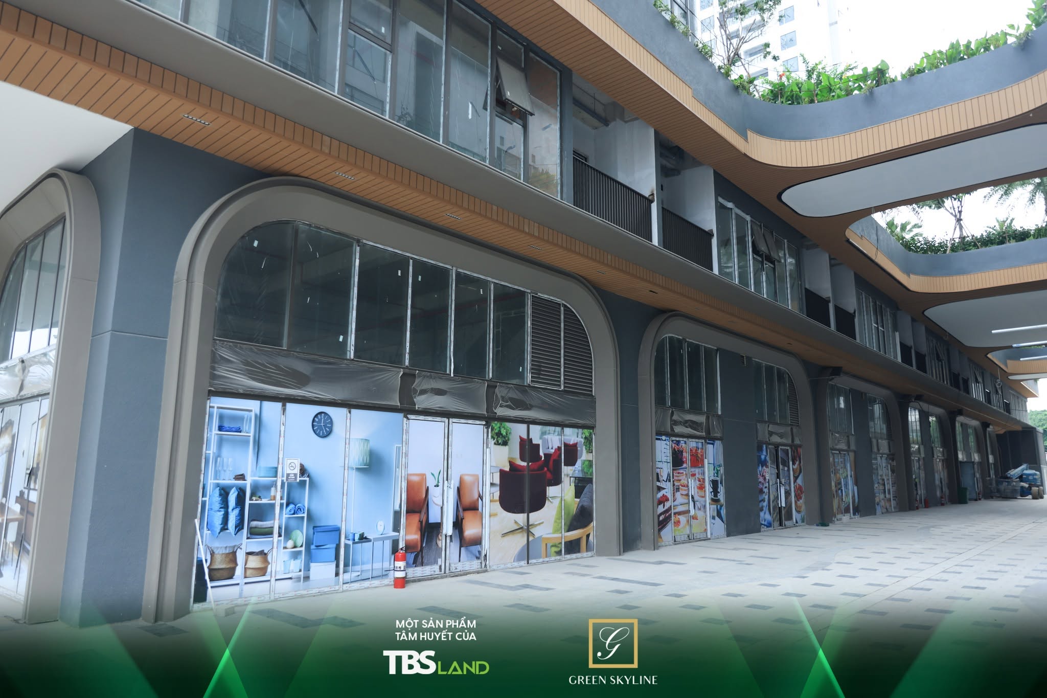 Shophouse khối đế Green Skyline đang được hoàn thiện