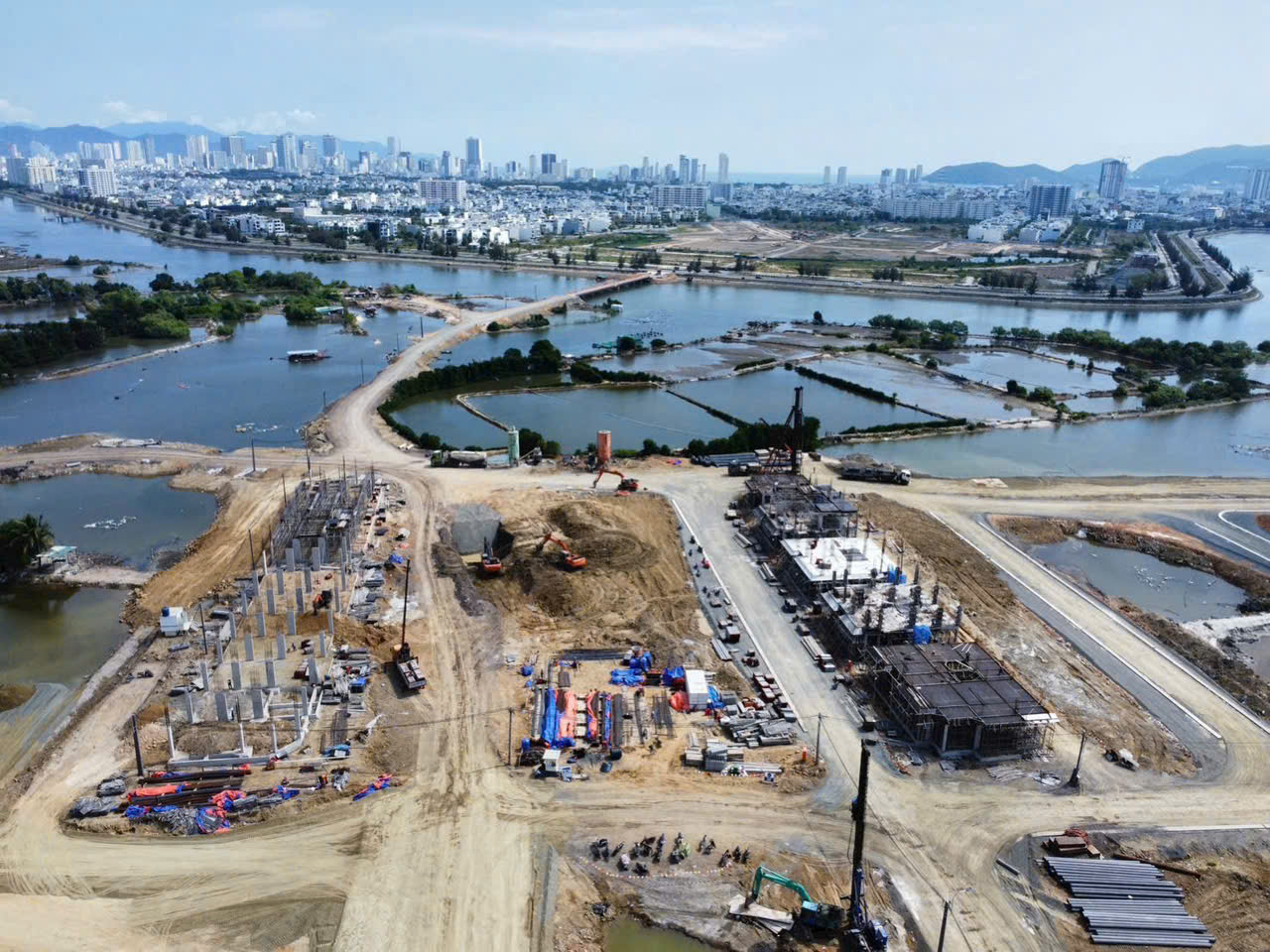 Cap-nhat-tien-do-Charmora-City-Sun-Nha-Trang-thang-3-2026-2