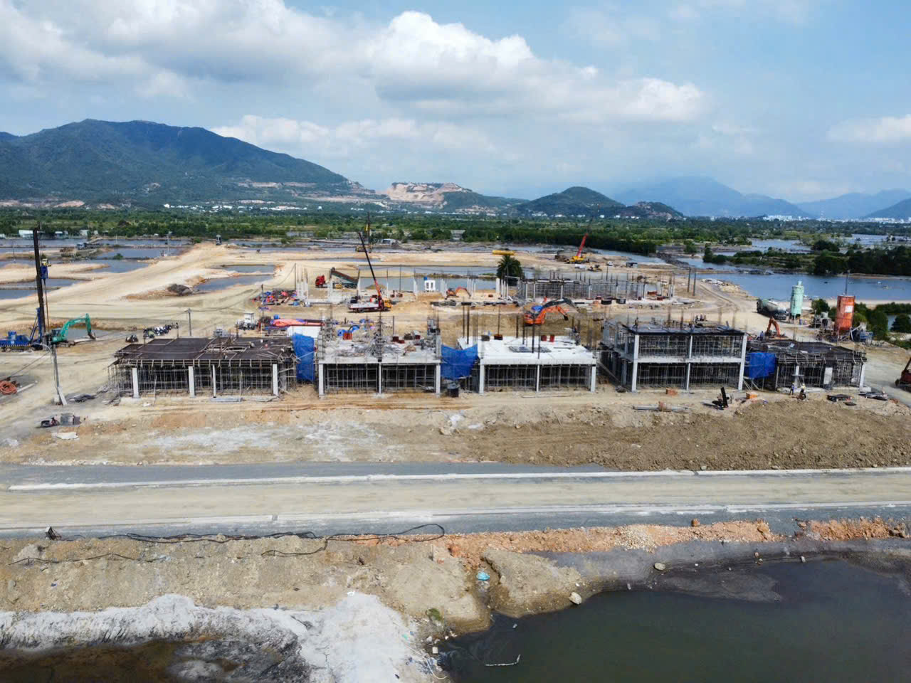 Phan-khu-thap-tang-Dao-Nam-dang-len-tang