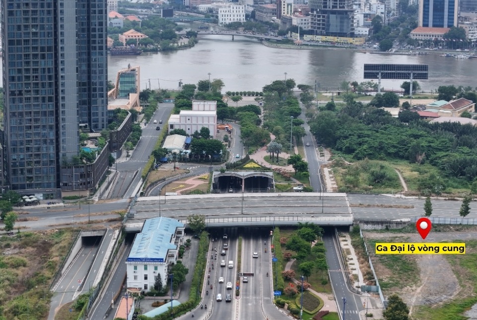 Ga đại lộ vòng cung