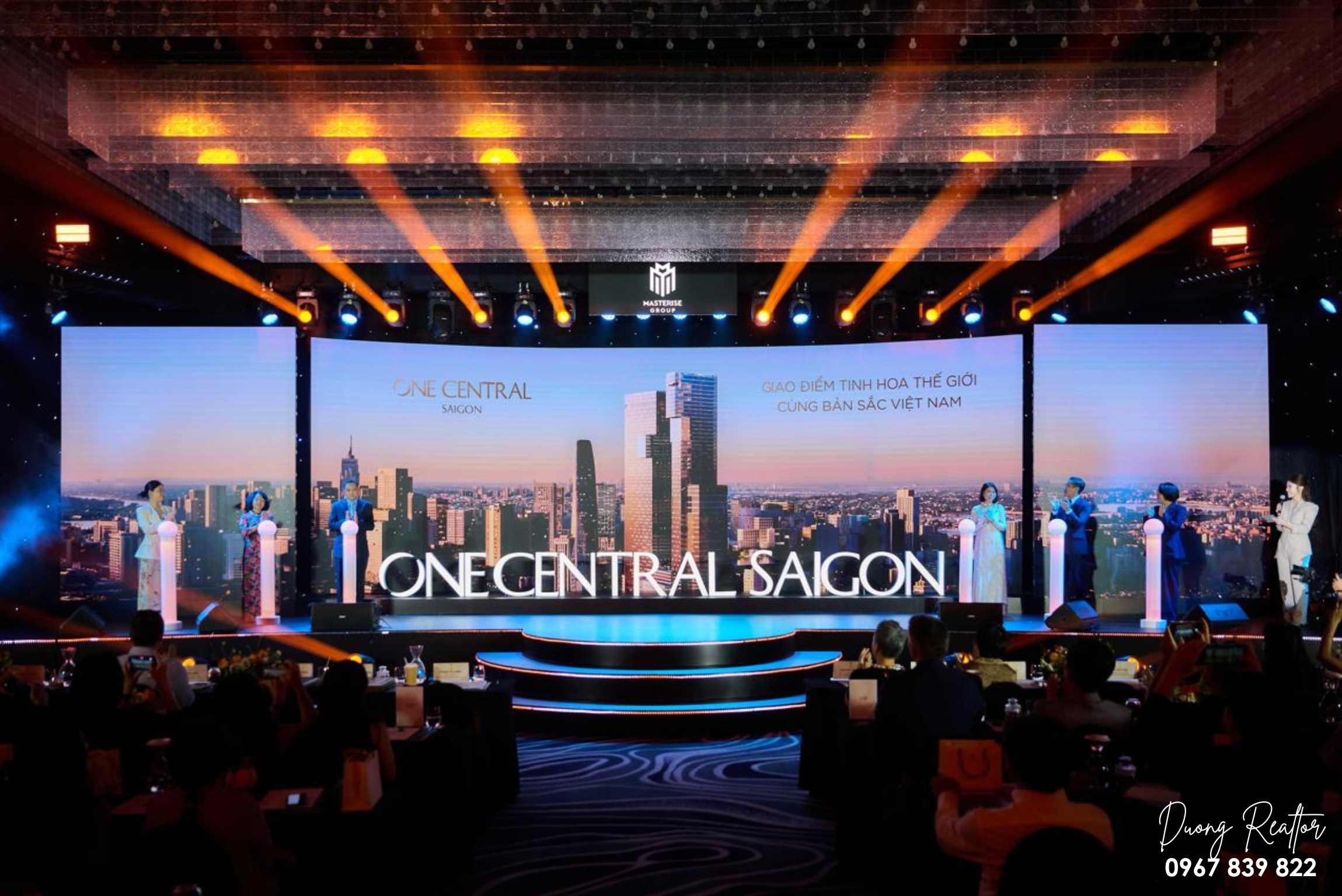 Sự kiện ra mặt tháp đôi One Central Saigon