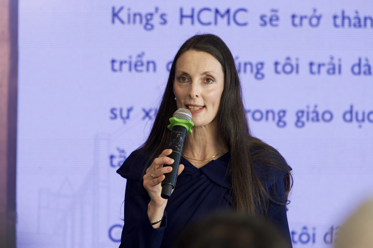 TS Anne Cotton, Hiệu trưởng King’s College School Wimbledon