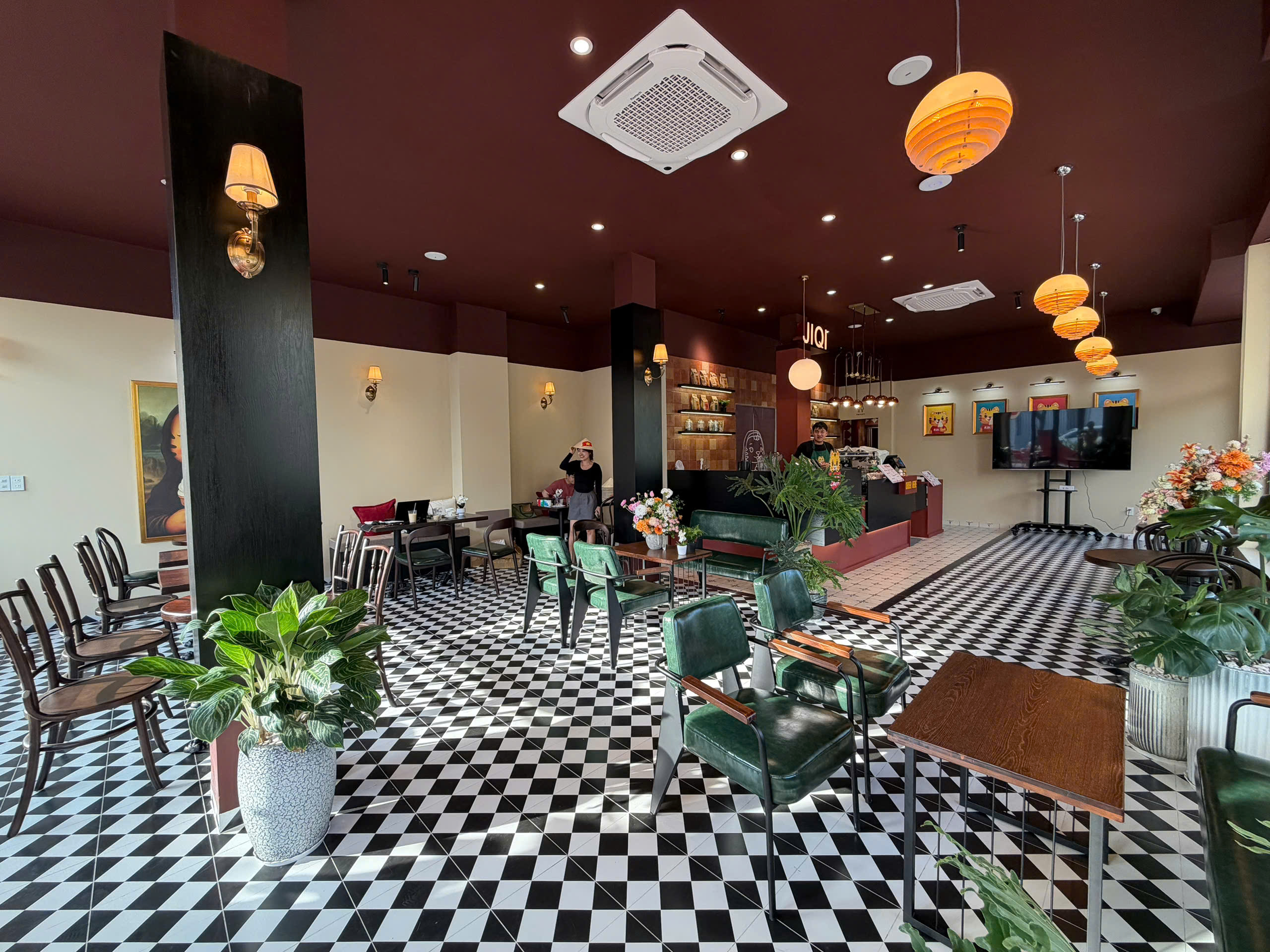 Văn phòng IQI Việt Nam tại Nha Trang được thiết kế theo Concept Cafe tăng kết nối trải nghiệm