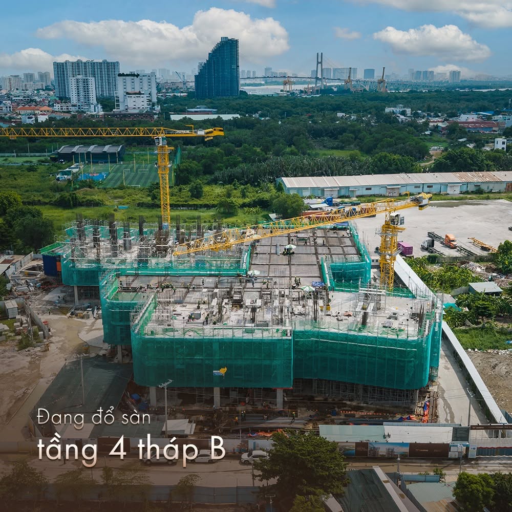 Đỗ sàn tầng 4 tháp B
